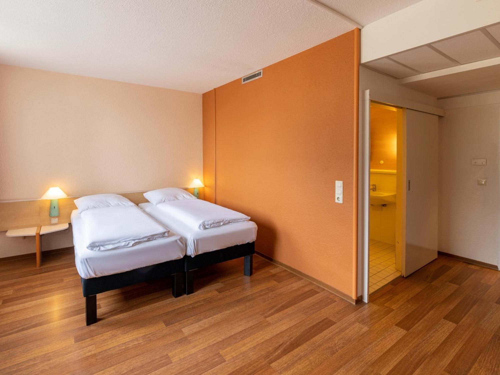 B&B Hotel Duisburg Hbf-Nord מראה חיצוני תמונה